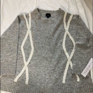 Lumière gray sweater